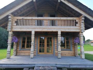 Фотографии Дома для отпуска Vacation home by the lake with sauna г. Stalbe (Латвия) №1 Фото Дома для отпуска Vacation home by the lake with sauna г. Stalbe 1